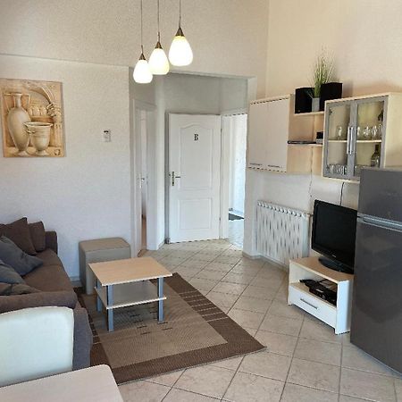 Apartment Gordana Vir Buitenkant foto
